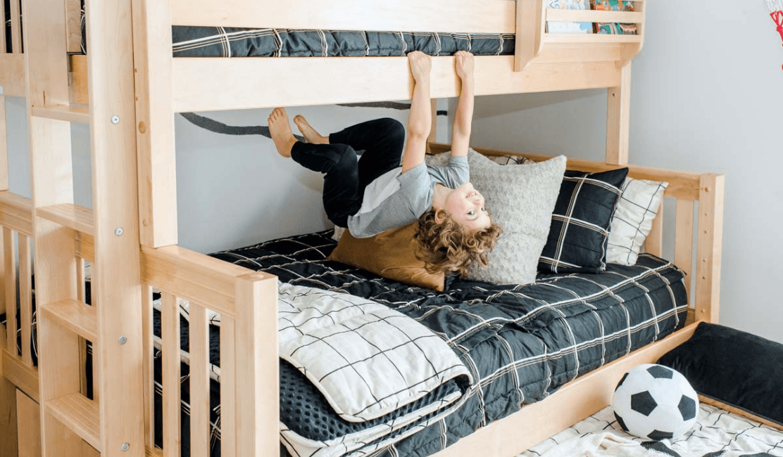 Room Reveal: Triple Bunk Transforms to Twin over Full Bunk Bed