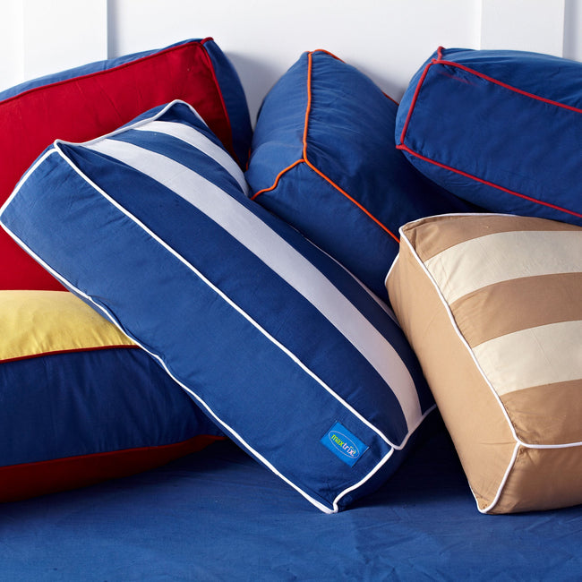 3740-021 : Accessories Back Pillows (set of 3), Blue + Red